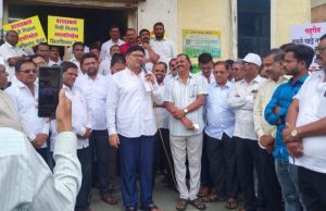 माजी मंत्री प्राजक्त तनपुरे यांच्या नेतृत्वाखाली राहुरी नगरपालिकेवर मोर्चा