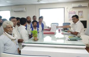 पुरोगामी महाराष्ट्रात बौद्ध कुटुंबावर जातीवादी लोकांनी टाकला बहिष्कार
