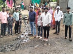 एकांबा गावातील वार्ड ३ मध्ये गटारगंगा ———————————————नागरिकांचे आरोग्य धोक्यात ————————————— ग्रामसेवकाचे दुर्लक्ष—वार्ड ३ च्या नागरिकांचा आरोप ————————————— गटारामुळे साथीचे आजार वाढण्याची शक्यता