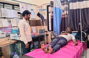 जागेच्या वादातून उपसरपंच व लहान भावाला तिघांची मारहाण