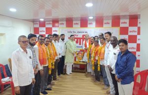 परळी तालुका व शहर पञकार संघाच्या वतीने दै. जगमिञ कार्यालयात दर्पणदिन उत्साहात साजरा