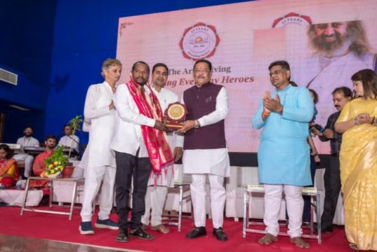 देगलुरकराचां डंका महाराष्ट्र भर गाजवतोय धनाजी जोशी-सामाजिक न्यायमंत्री संजय शिरसाठ